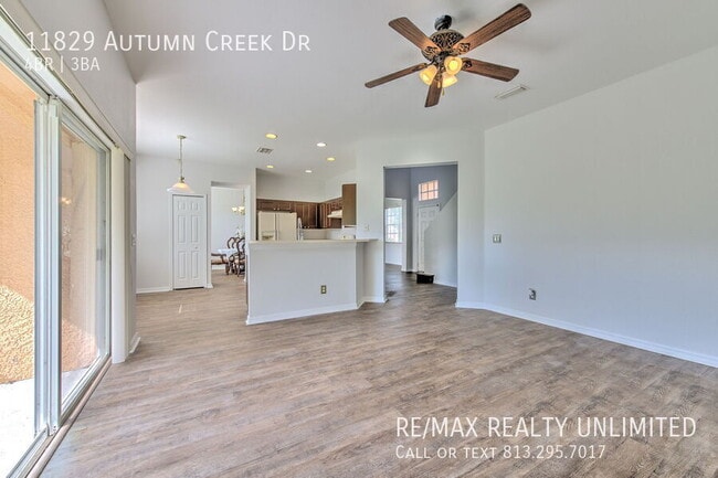 Building Photo - 11829 Autumn Creek Dr