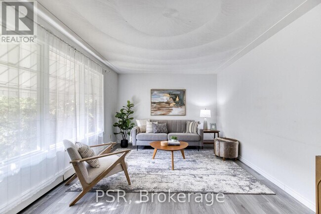 Photo du bâtiment - 80 Westwood Dr