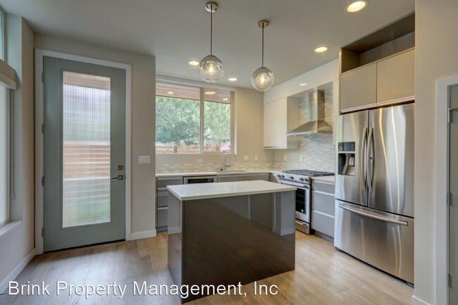 Building Photo - 3 br, 2 bath House - 3614 B 36th Ave S