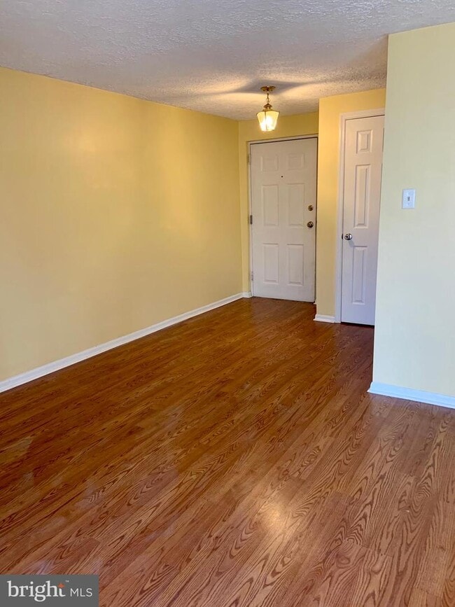 32 Cranberry Ct, Evesham Township, NJ 08053 Apartment for Rent in