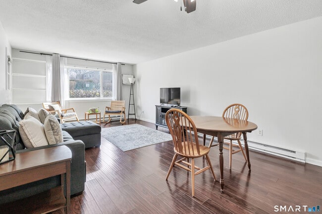 Building Photo - 2980 Madison Ave