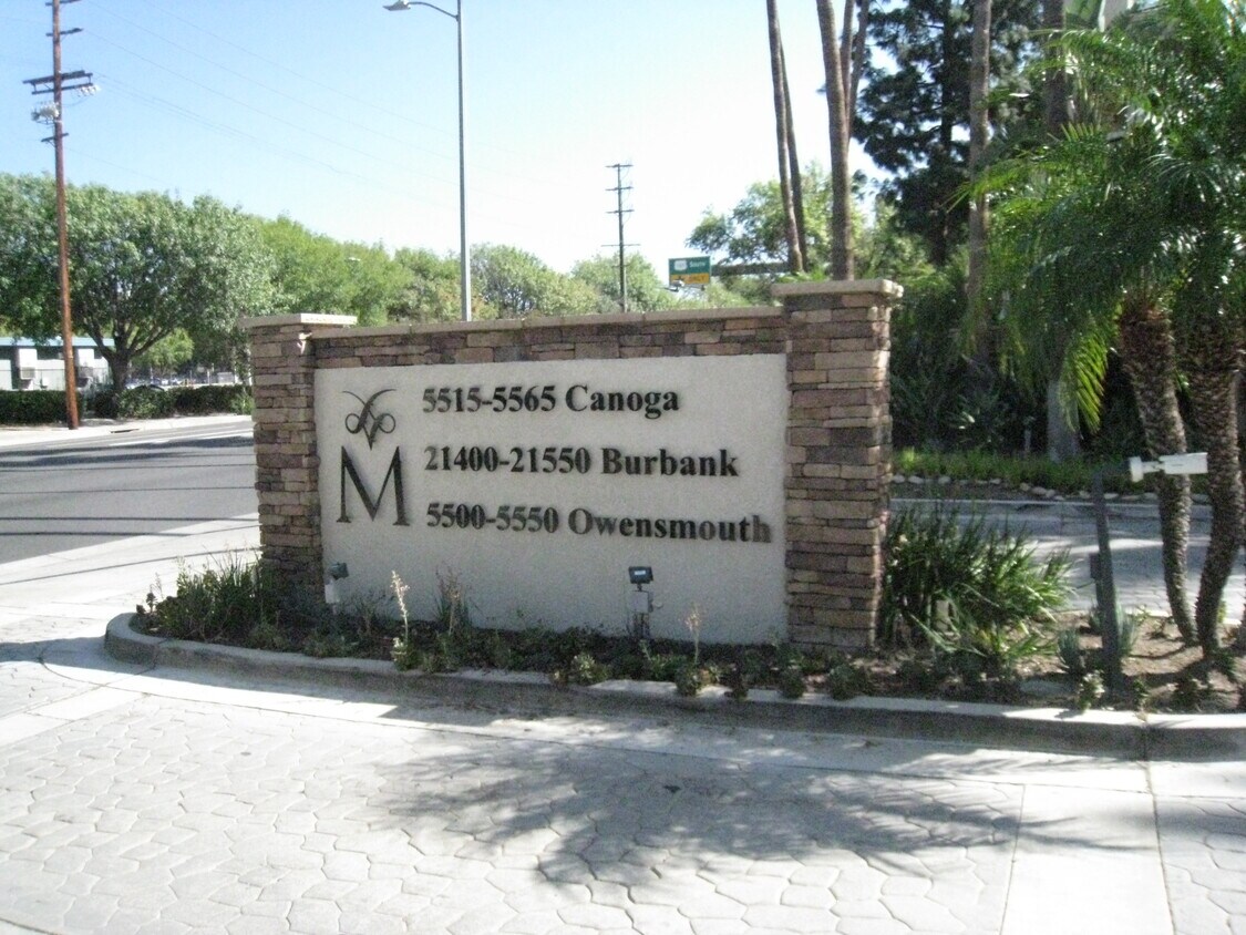 5535 Canoga Ave Unit 214, Woodland Hills, CA 91367 Condo for Rent in