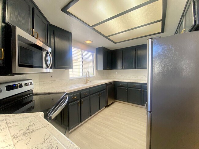 Foto del edificio - Spacious 2-Bedroom Home in Fremont – Beaut...