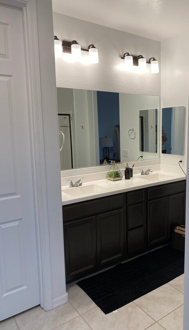 Foto del edificio - 44247 W Palo Aliso Way