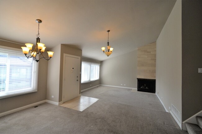 Building Photo - 183 Cascade Dr