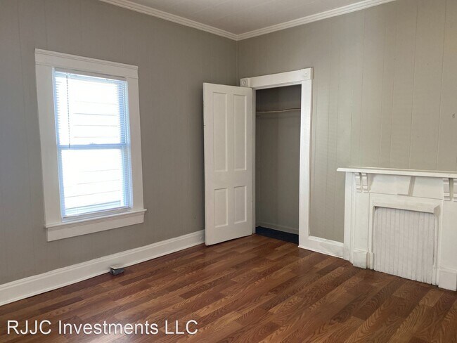 Foto del edificio - 2 br, 1 bath House - 424 East 7th Street