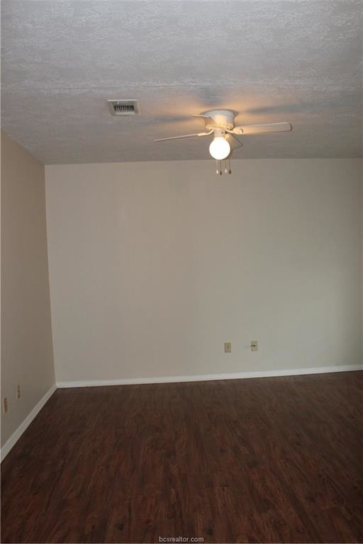 Building Photo - 2850 Forest Bend Dr