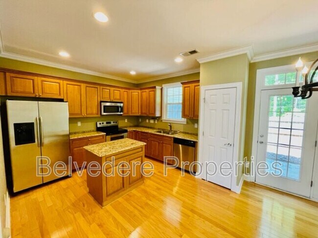 Building Photo - 67 Rhododendron Dr