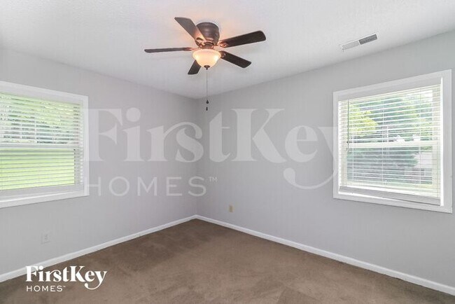 Foto del edificio - 4925 Olaughlin Ct SW