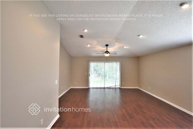 Foto del edificio - 316 Southlake Dr
