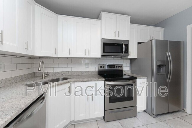 Building Photo - 2165 Sheridan St