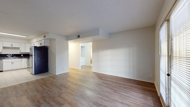 Foto del edificio - Niiiice Condo in Ankeny