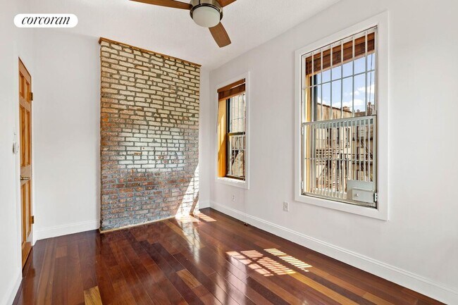 Foto del edificio - 442 St Marks Ave