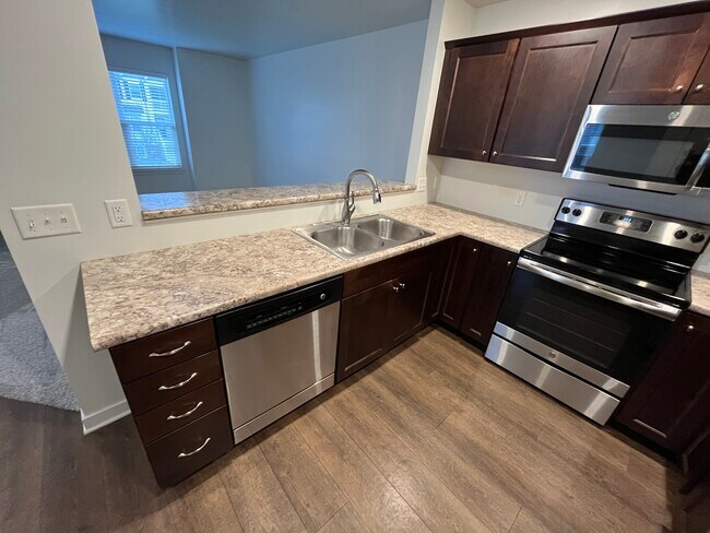 Foto del edificio - 3637 Andover Ln