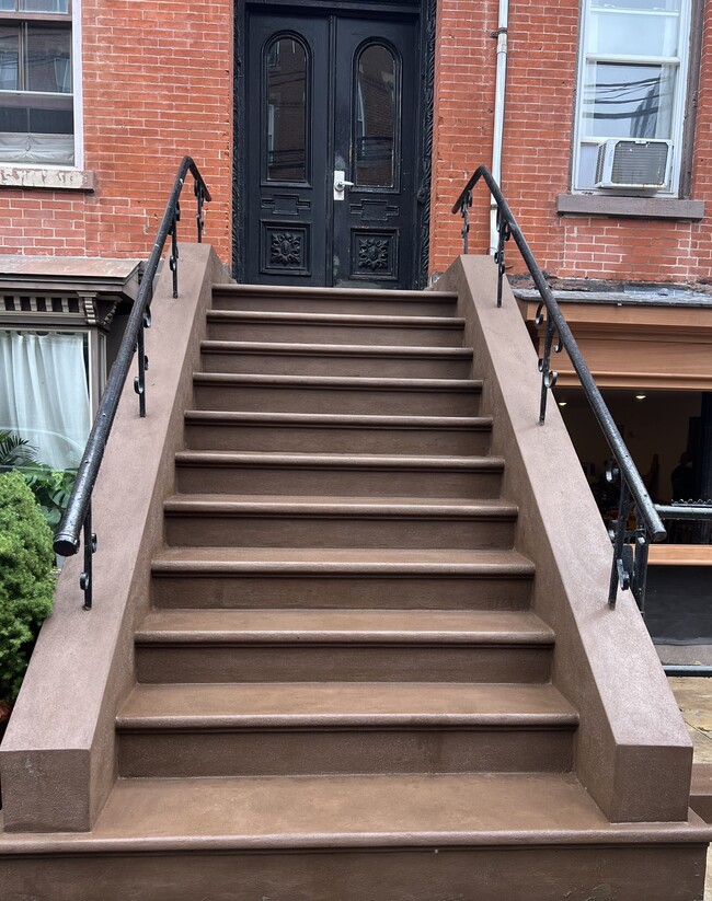 Brownstone stoop - 200 Warren St