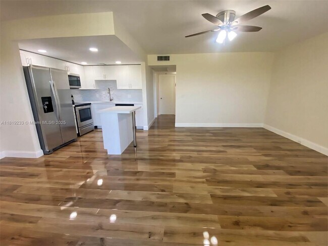 Foto del edificio - 551 SW 135th Ave