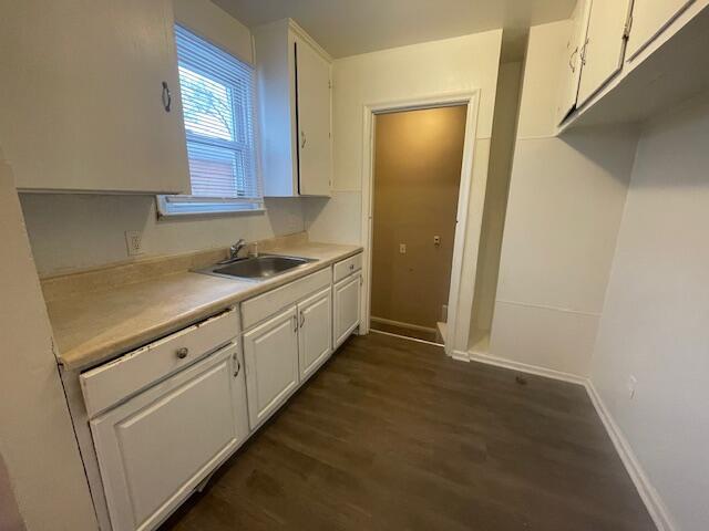 Building Photo - 9255 Heyden St