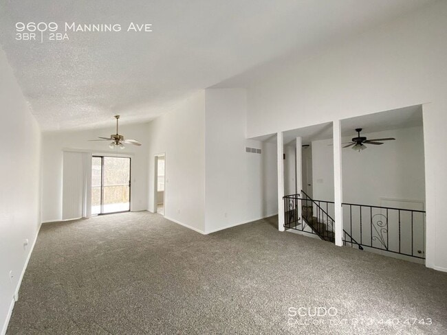 Building Photo - Fresh and Clean Duplex!