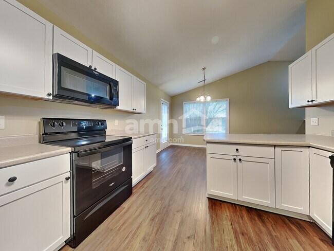 Building Photo - 209 Jay Rd