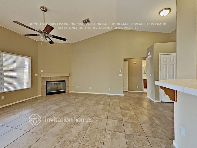 Foto del edificio - 612 Grand Revere Pl