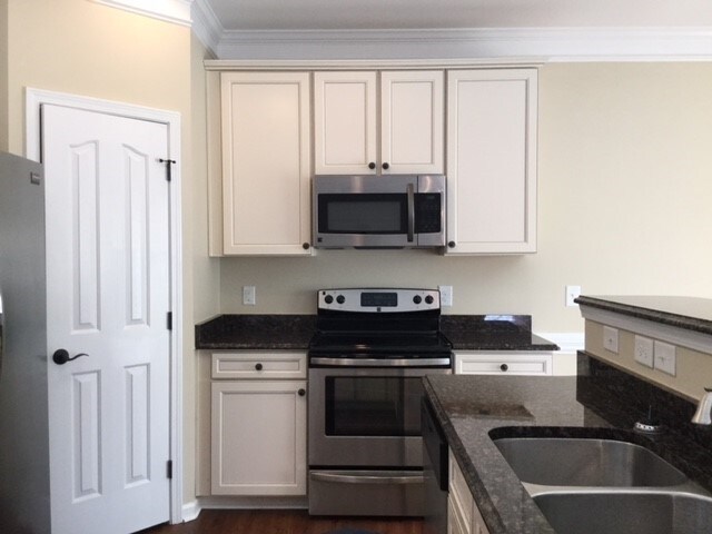 Building Photo - 1371 Stephenshire Ct