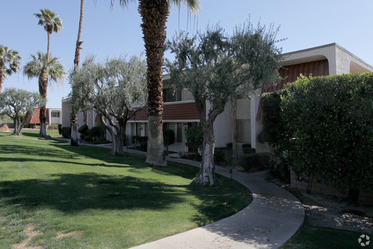 Foto del edificio - Indian Canyon Gardens
