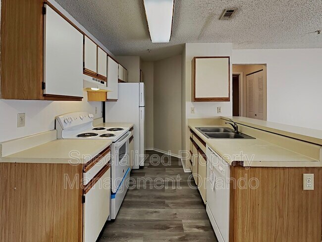 Building Photo - 623 Dory Ln