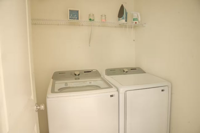 Foto del edificio - 6253 N Liverpool St