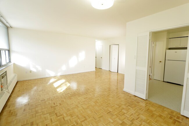 Salon - The Delisle Place