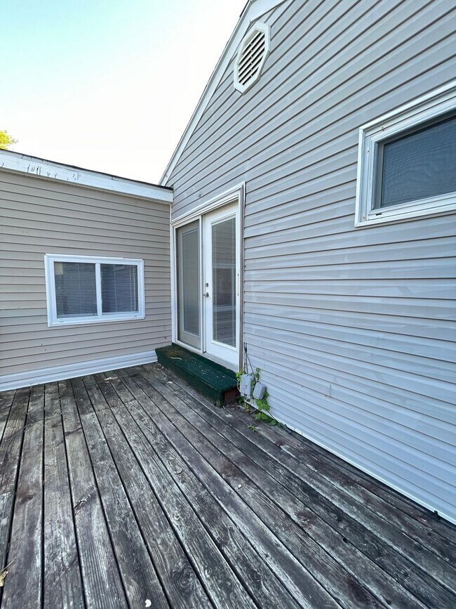 Building Photo - Hopewell Home "COMING SOON! 09/01"