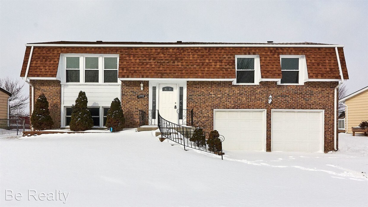 Primary Photo - 4 br, 1.5 bath House - 17790 Springfield Ave