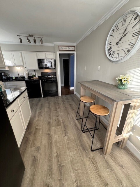 Foto del edificio - 6735 Dale Ave