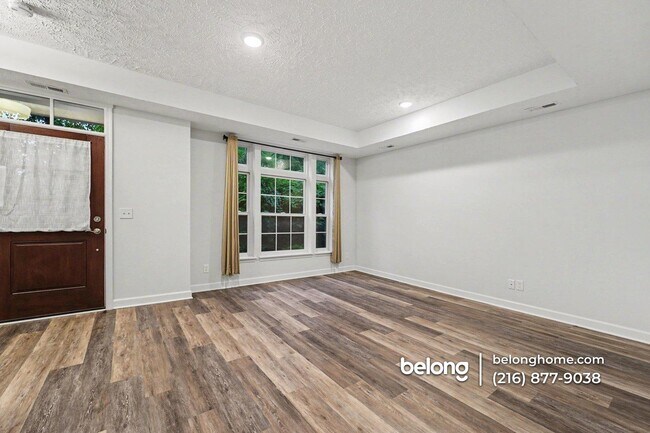 Foto del edificio - 12021 Ashbury Ave