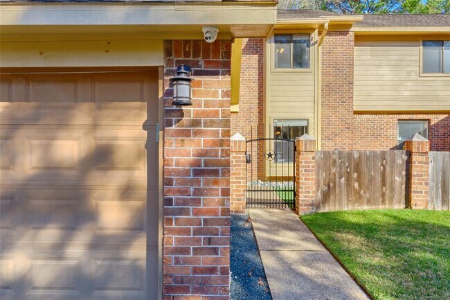 Building Photo - 2907 Elm Grove Ct