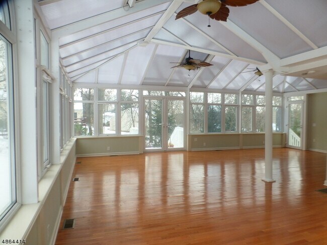 Foto del edificio - 9 Carteret Rd