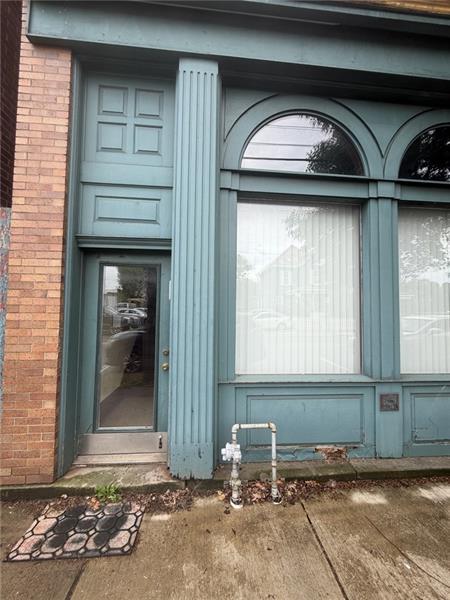 Building Photo - 546 California Ave
