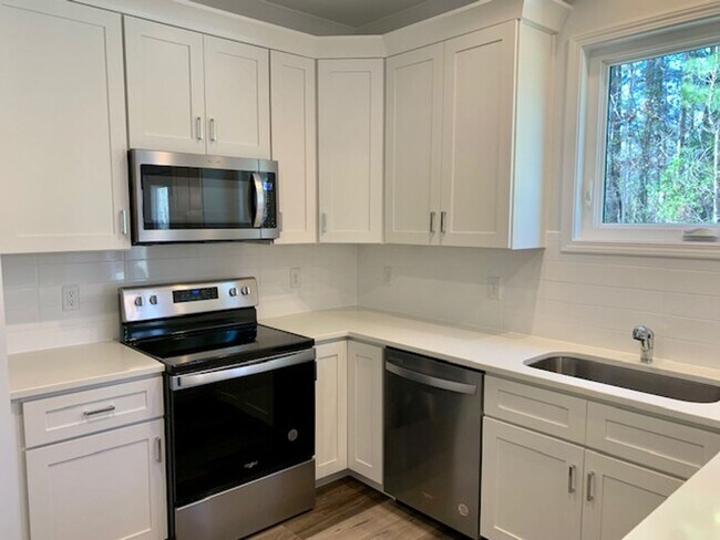 Foto del edificio - 821 Trinity Pk Dr