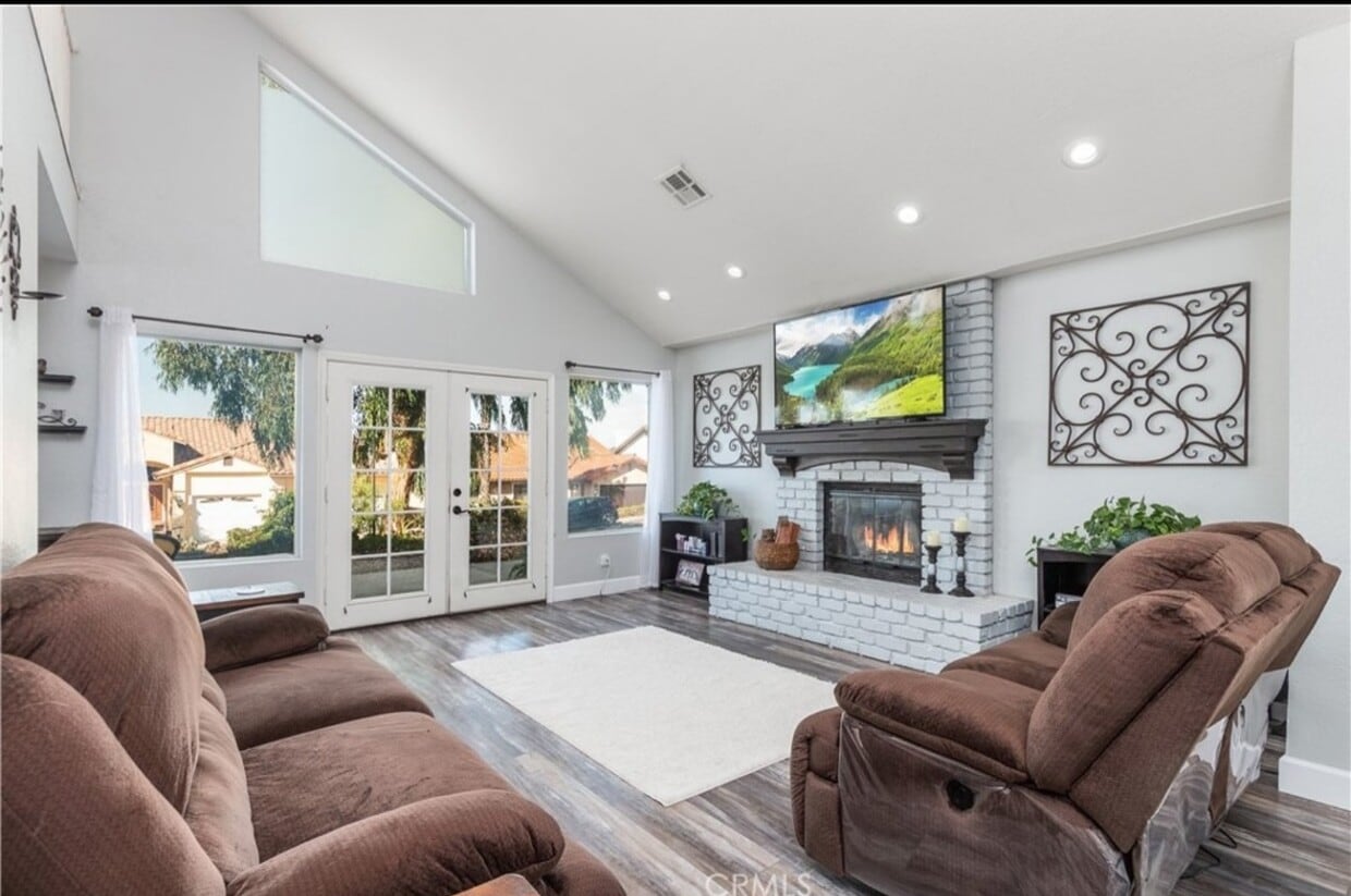 Primary Photo - 22361 Loch Lomond Dr