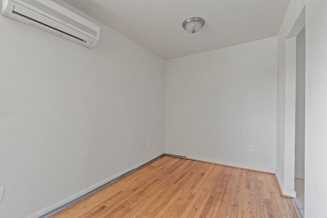 Foto del edificio - 301X Dupont Ave