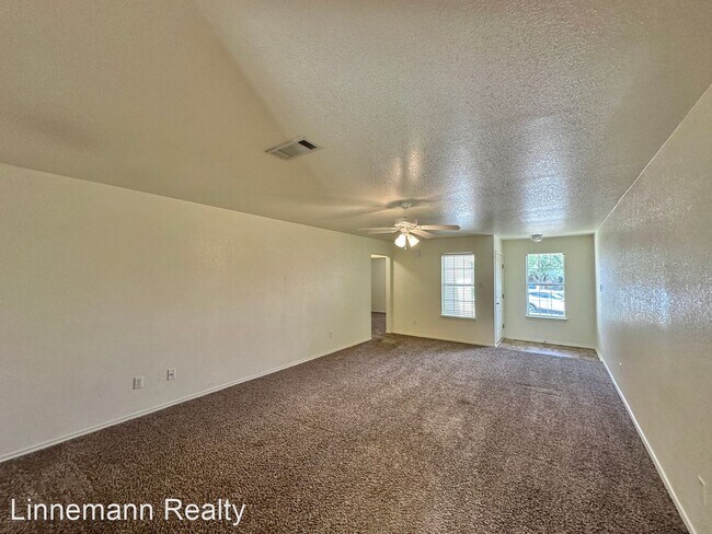 Building Photo - 3 br, 2 bath House - 223 Timber Ridge