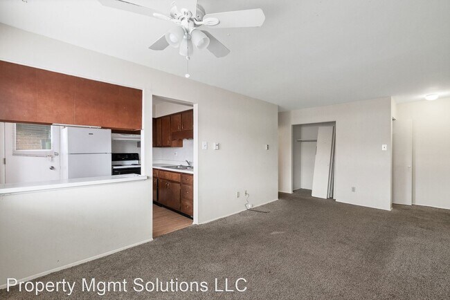 Building Photo - 2 br, 1 bath House - 7301 Sieloff #C