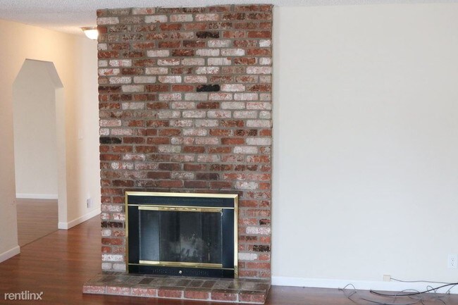 Building Photo - 2607 Orchid St