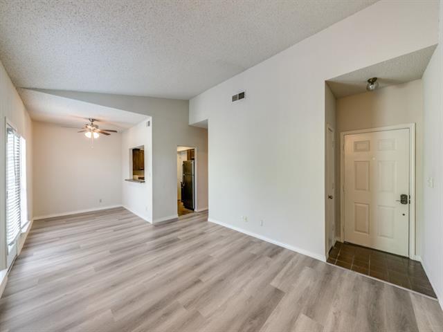 Building Photo - 8600 Coppertowne Ln