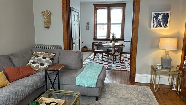 Foto del edificio - 155 E 12th St