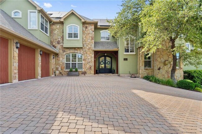 Building Photo - 7228 Oak Shores Dr