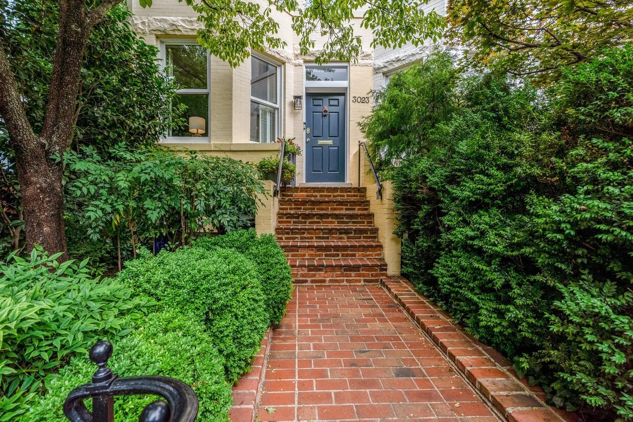 3023 Dumbarton St NW, Washington, DC 20007 House Rental in Washington