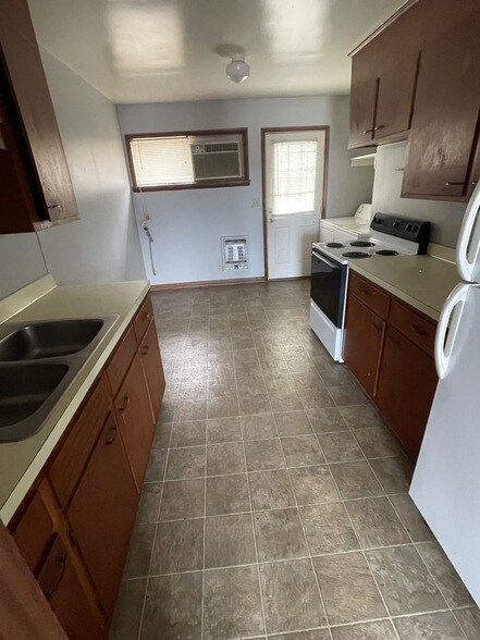 Foto del edificio - 113 Edgehill Dr