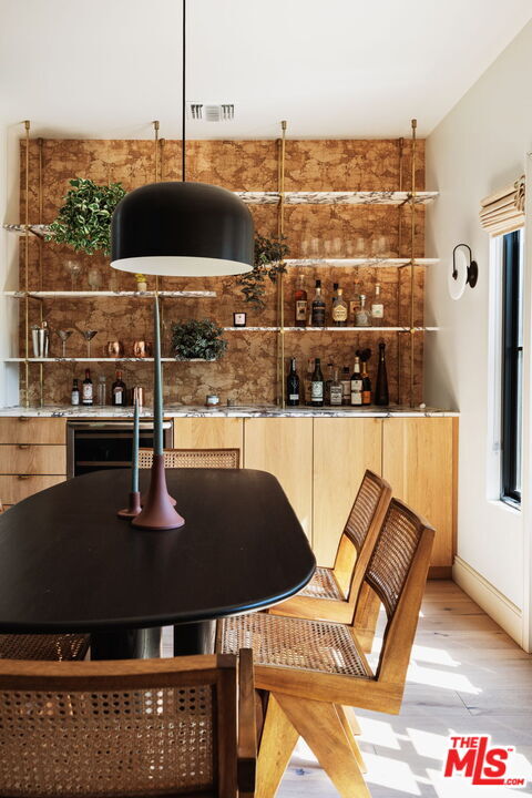 Foto del edificio - 3141 Madera Ave