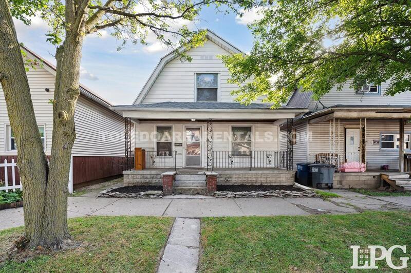 Primary Photo - 455 Raymer Blvd