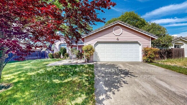 Building Photo - 619 Leafhaven Ln